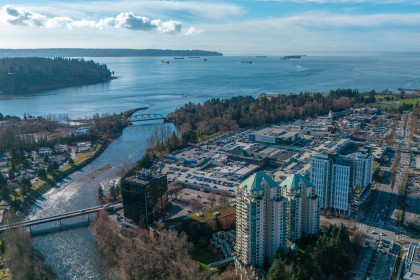 Photo 1 at 15B - 338 Taylor Way, Park Royal, West Vancouver