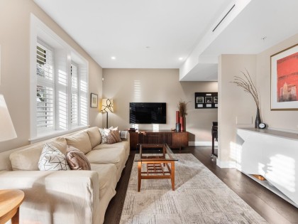 Photo 3 at 2898 Yukon Street, Mount Pleasant VW, Vancouver West