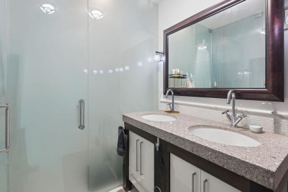 Photo 13 at 402 - 1102 Hornby Street, Downtown VW, Vancouver West