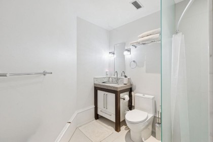 Photo 15 at 402 - 1102 Hornby Street, Downtown VW, Vancouver West