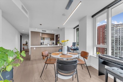 Photo 7 at 1609 - 68 Smithe Street, Downtown VW, Vancouver West