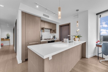 Photo 11 at 1609 - 68 Smithe Street, Downtown VW, Vancouver West