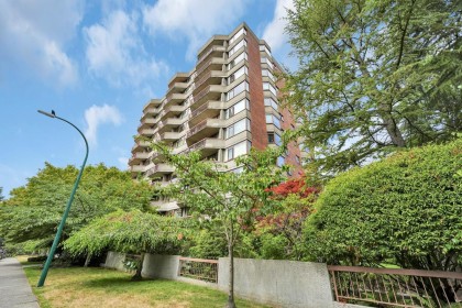 Photo 1 at 1104 - 2445 W 3rd Avenue, Kitsilano, Vancouver West