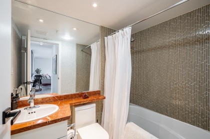 Photo 23 at 302 - 1228 Marinaside Crescent, Yaletown, Vancouver West