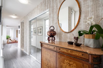 Photo 2 at 302 - 1228 Marinaside Crescent, Yaletown, Vancouver West