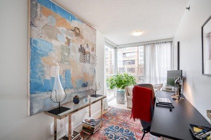 Photo 8 at 302 - 1228 Marinaside Crescent, Yaletown, Vancouver West