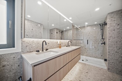 Photo 7 at 6352 Oak Street, Oakridge VW, Vancouver West