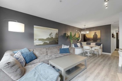 Photo 9 at 303 - 2525 Blenheim Street, Kitsilano, Vancouver West