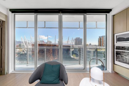 Photo 16 at 2006 - 89 Nelson Street, Yaletown, Vancouver West