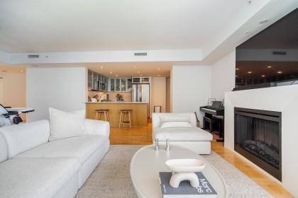 Photo 11 at 1904 - 1205 W Hastings Street, Coal Harbour, Vancouver West