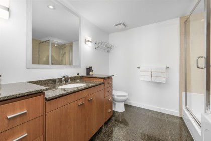 Photo 13 at 2105 - 455 Beach Crescent, Yaletown, Vancouver West