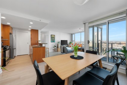 Photo 10 at 2105 - 455 Beach Crescent, Yaletown, Vancouver West