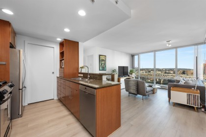 Photo 4 at 2105 - 455 Beach Crescent, Yaletown, Vancouver West