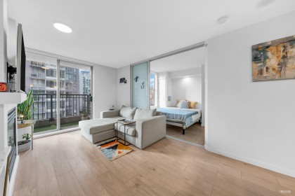 Photo 4 at 1001 - 989 Richards Street, Downtown VW, Vancouver West