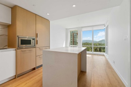 Photo 7 at 2304 - 1500 Fern Street, Lynnmour, North Vancouver