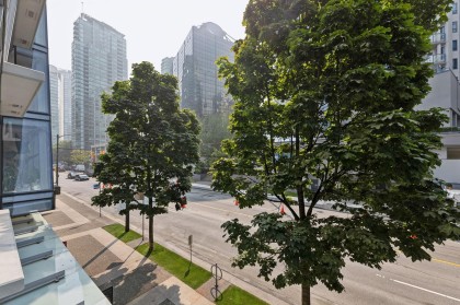 Photo 17 at 206 - 1477 W Pender Street, Coal Harbour, Vancouver West