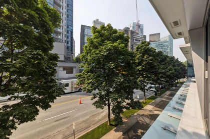 Photo 18 at 206 - 1477 W Pender Street, Coal Harbour, Vancouver West