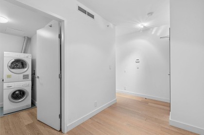 Photo 15 at 206 - 1477 W Pender Street, Coal Harbour, Vancouver West