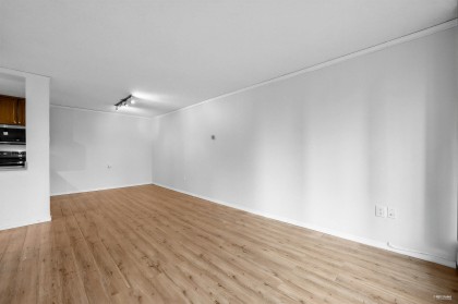 Photo 11 at 707 - 2008 Fullerton Avenue, Pemberton NV, North Vancouver