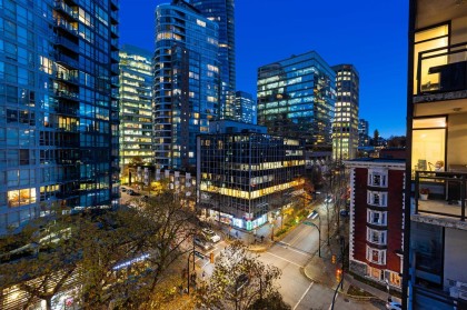 Photo 18 at 807 - 1211 Melville Street, Coal Harbour, Vancouver West