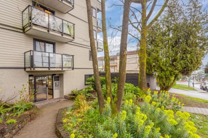 Photo 2 at 112 - 240 Mahon Avenue, Lower Lonsdale, North Vancouver