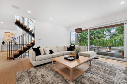 Photo 8 at 4528 Skyline Drive, Canyon Heights NV, North Vancouver