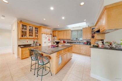 Photo 7 at 4989 Chalet Place, Canyon Heights NV, North Vancouver