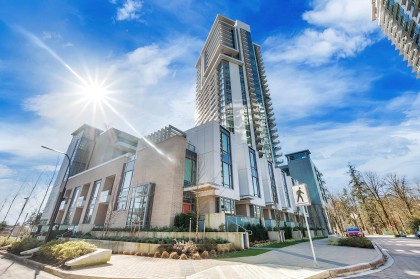 Photo 1 at 107 - 1500 Fern Street, Lynnmour, North Vancouver