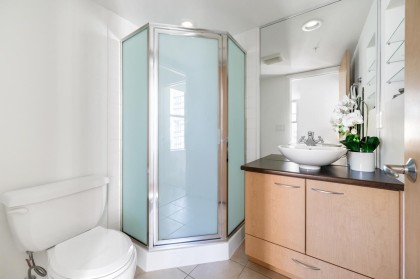 Photo 10 at 2403 - 969 Richards Street, Downtown VW, Vancouver West