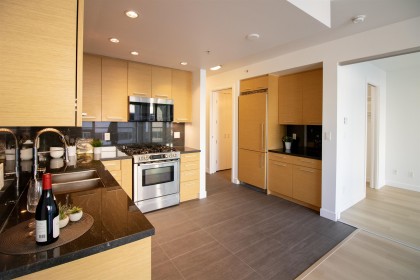 Photo 32 at 308 - 2528 Maple Street, Kitsilano, Vancouver West