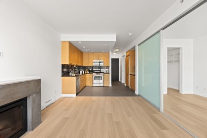 Photo 8 at 308 - 2528 Maple Street, Kitsilano, Vancouver West