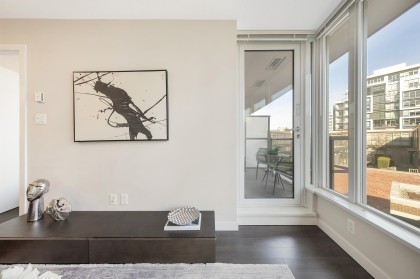 Photo 13 at 507 - 445 W 2nd Avenue, False Creek, Vancouver West