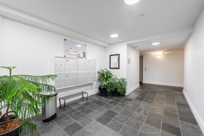 Photo 24 at 203 - 2140 W 12th Avenue, Kitsilano, Vancouver West