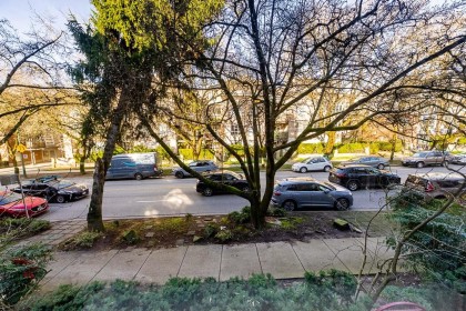 Photo 19 at 203 - 2140 W 12th Avenue, Kitsilano, Vancouver West