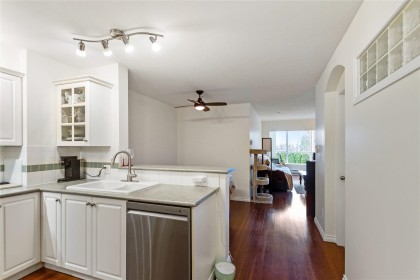 Photo 11 at 204 - 155 E 3rd Street, Lower Lonsdale, North Vancouver