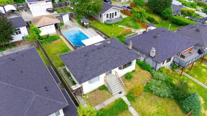 Photo 5 at 822 E 4th Street, Queensbury, North Vancouver