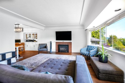 Photo 9 at 822 E 4th Street, Queensbury, North Vancouver