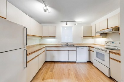 Photo 2 at 5-1 - 550 Beatty Street, Downtown VW, Vancouver West