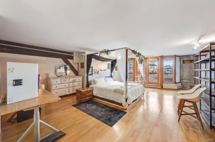 Photo 4 at 5-1 - 550 Beatty Street, Downtown VW, Vancouver West