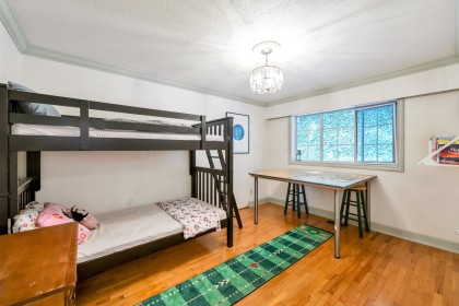 Photo 23 at 5560 Greenleaf Road, Eagle Harbour, West Vancouver