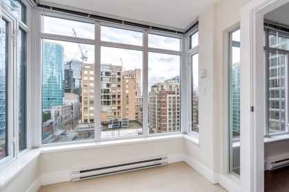 Photo 18 at 1404 - 888 Homer Street, Downtown VW, Vancouver West