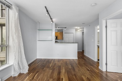 Photo 15 at 1506 - 1420 W Georgia Street, West End VW, Vancouver West