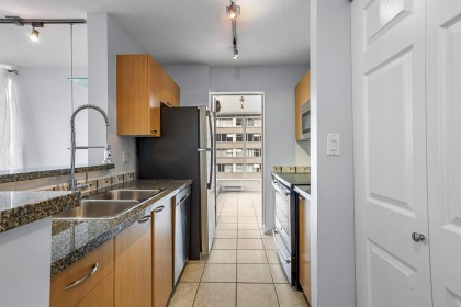 Photo 4 at 1506 - 1420 W Georgia Street, West End VW, Vancouver West