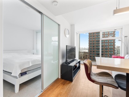 Photo 5 at 2011 - 777 Richards Street, Downtown VW, Vancouver West