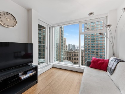 Photo 4 at 2011 - 777 Richards Street, Downtown VW, Vancouver West