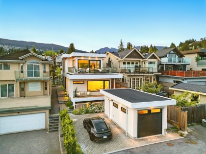 Photo 5 at 1236 Duchess Avenue, Ambleside, West Vancouver