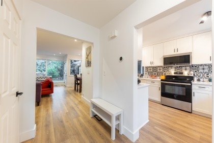 Photo 16 at 8 Glenmore Drive, Glenmore, West Vancouver