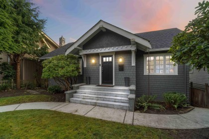 Photo 1 at 3322 W 38th Avenue, Dunbar, Vancouver West