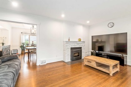 Photo 5 at 3322 W 38th Avenue, Dunbar, Vancouver West