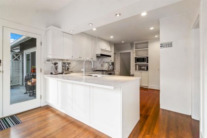 Photo 10 at 3322 W 38th Avenue, Dunbar, Vancouver West